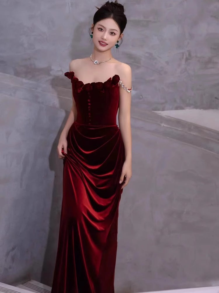 The Claret Velvet Engagement Dress - Detail 5